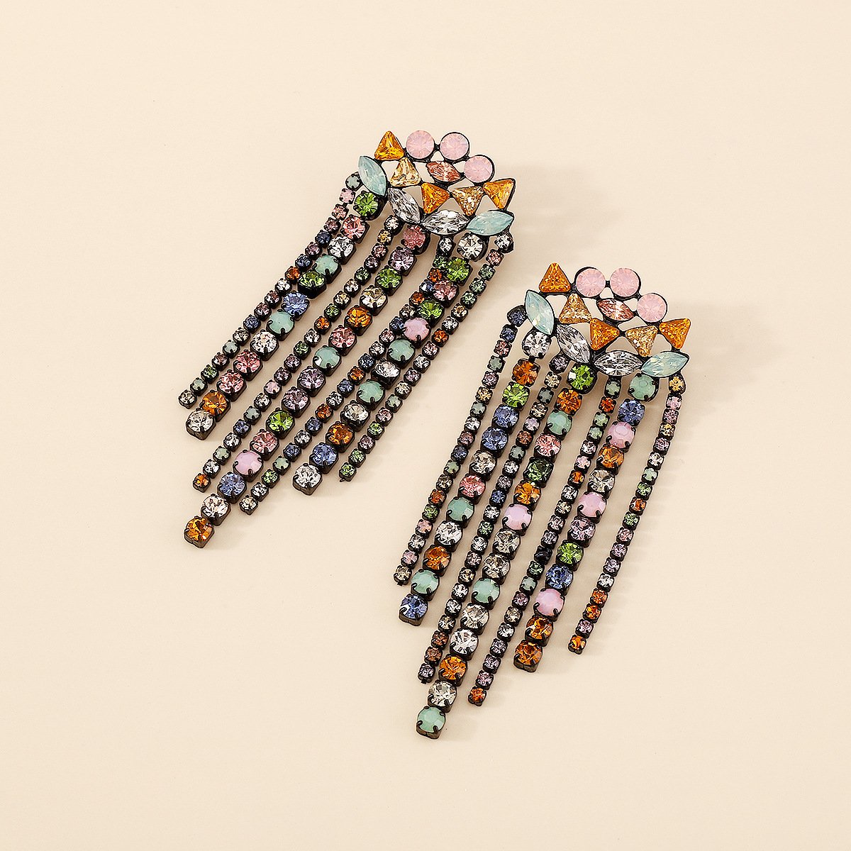 E192 Exaggerated Temperament Colorful Diamond Tassel Earrings Women's Ethnic Retro Geometric Claw Chain Light Luxury Earrings