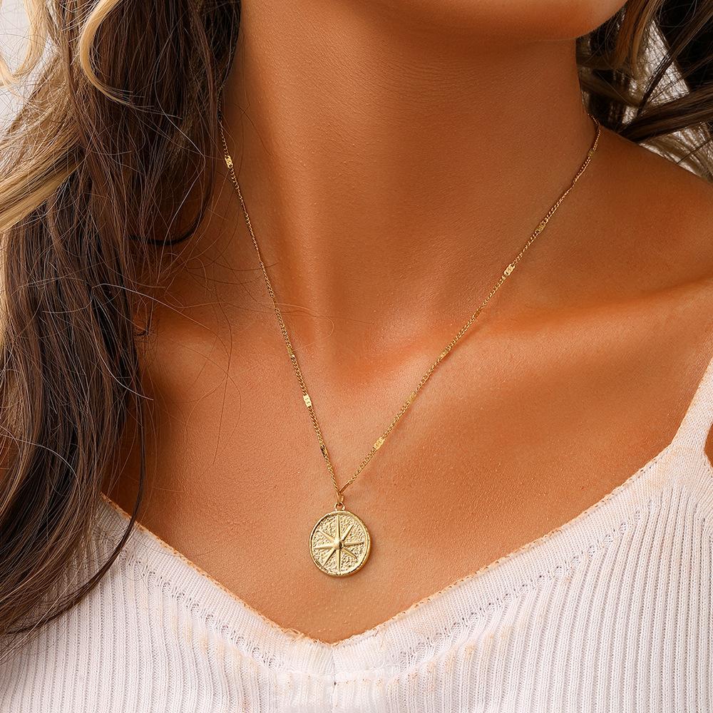 Fashionable simple personality light luxury niche stainless steel golden round sun coin short necklace