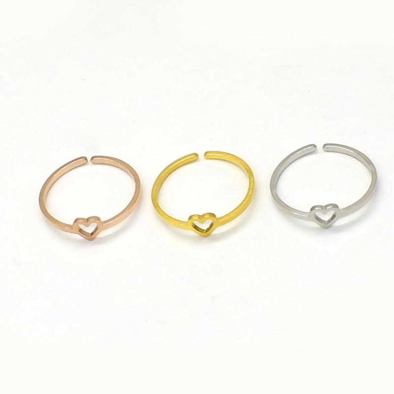 Explosive style simple peach heart-shaped ring titanium steel vacuum plating simple jewelry ring