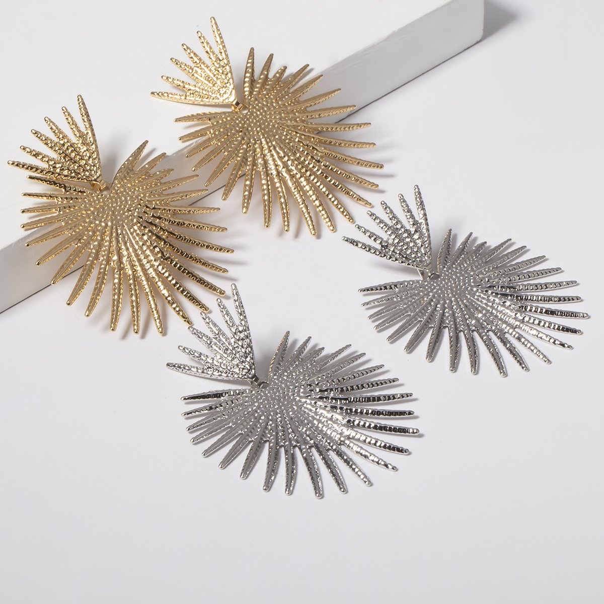 Jewelry Exaggerated Punk Fan Leaf Metal Earrings Personality Trendy Irregular Fan-shaped Stud Earrings Female