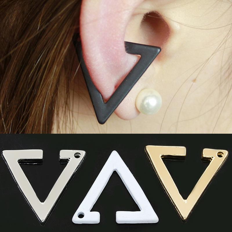 Personalized exaggerated metal triangle ear clip ear bone clip earrings 2 yuan stall jewelry