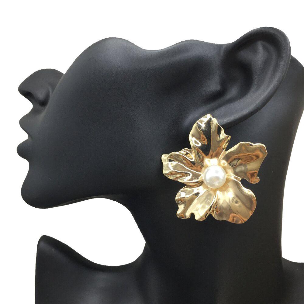 Pearl Petal Flower Stud Earrings Pop Jewelry Night Party Performance Earrings