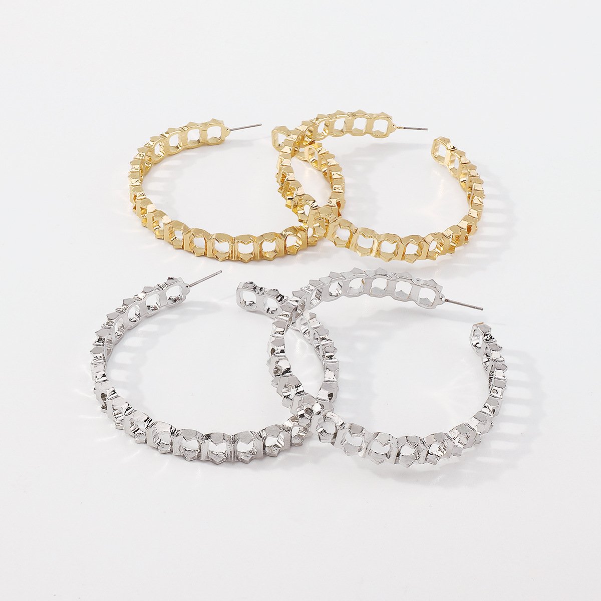 E1428 Exaggerated C-shaped Earring Hollow Geometric Irregular Chain Earrings Earrings