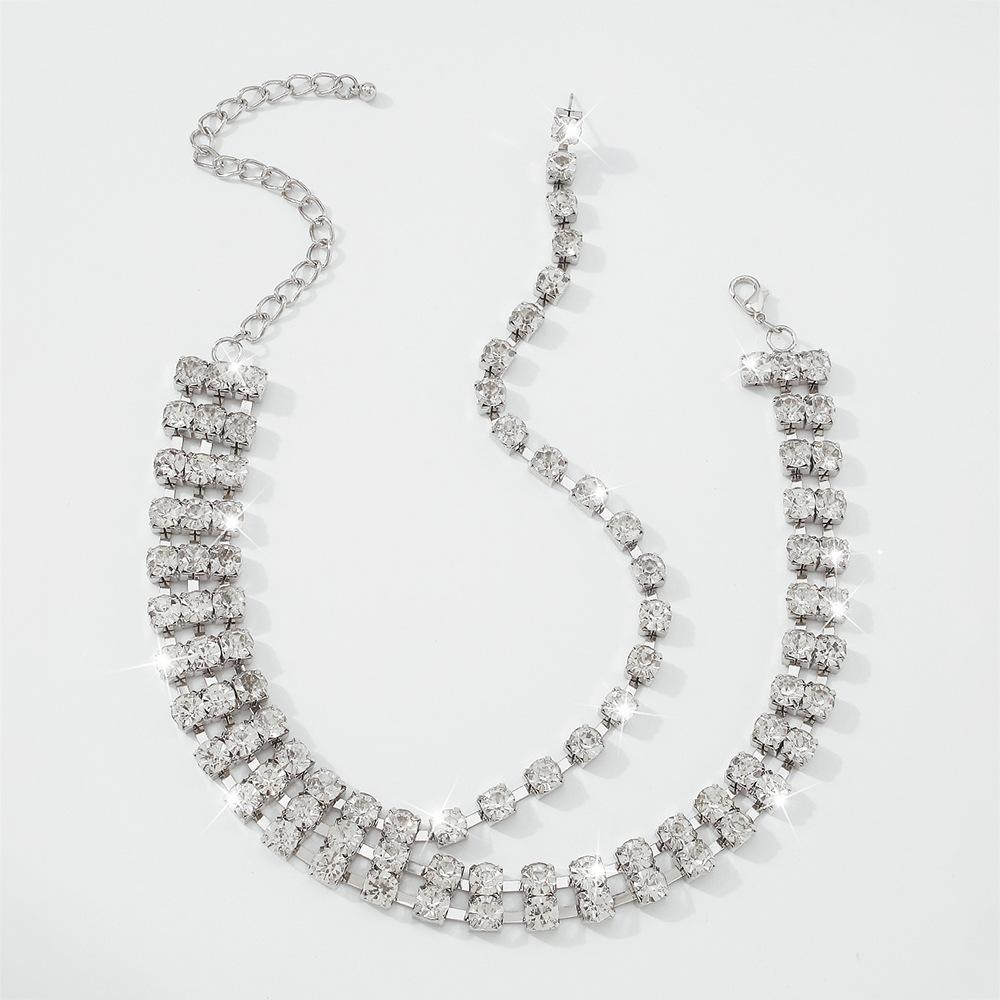 N9681 creative full diamond necklace exaggerated claw chain integrated necklace earrings French light luxury retro necklace