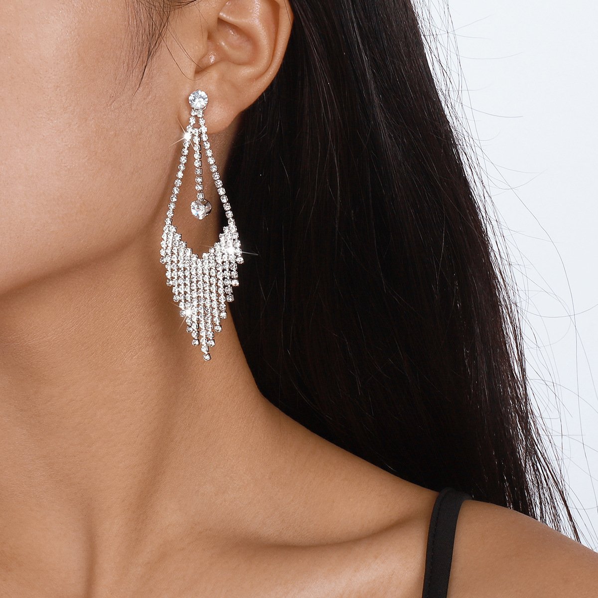 1487 Exaggerated Rhinestone Tassel Earrings Retro Long Water Drop Shape Light Luxury Earrings Immortal Internet Celebrity Earrings