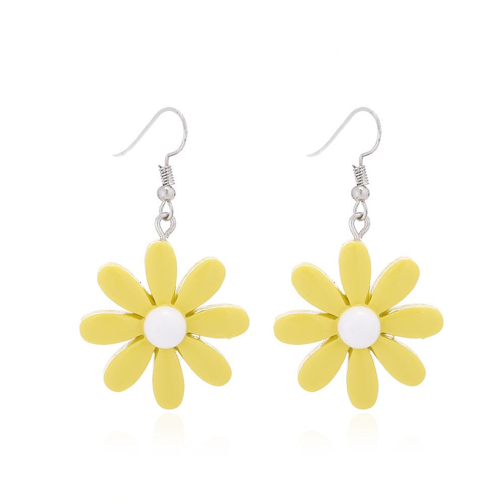 Temperament Resin Daisy Earrings Summer Fashion Net Red Flower Stud Earrings Female Jewelry