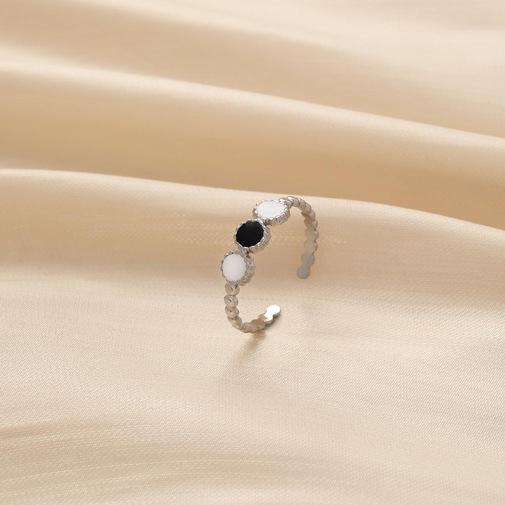 Simple fashion self-designed women's stainless steel creative opening adjustable black and white with ring