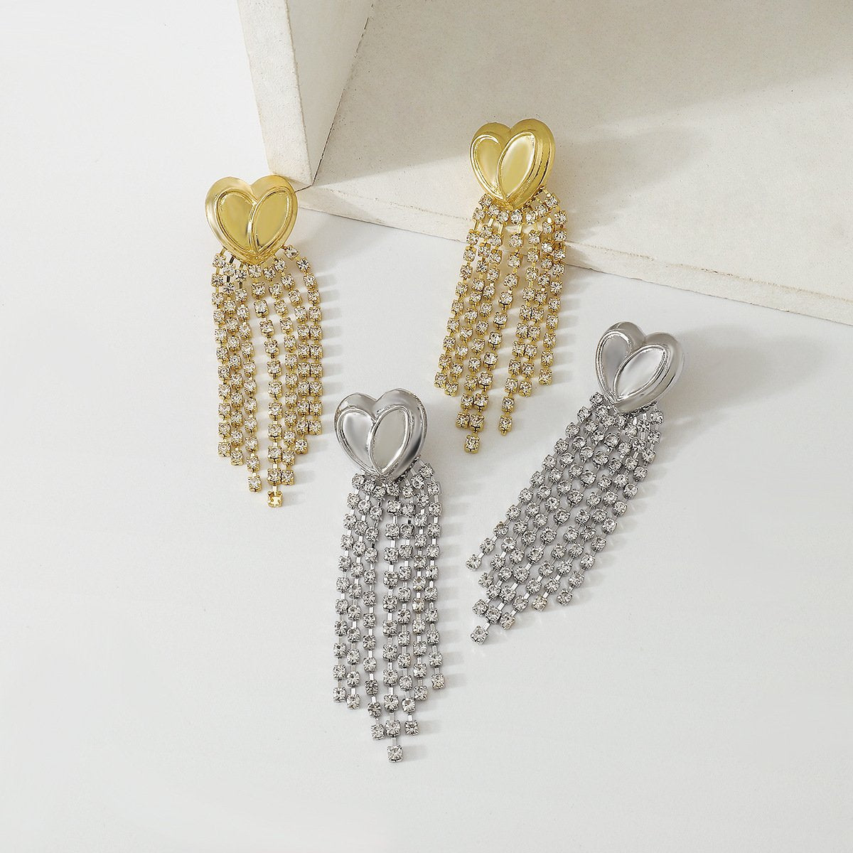 E144 Exaggerated Night Earrings Claw Chain Rhinestone Heart Light Luxury Earrings French Romantic Tassel Earrings