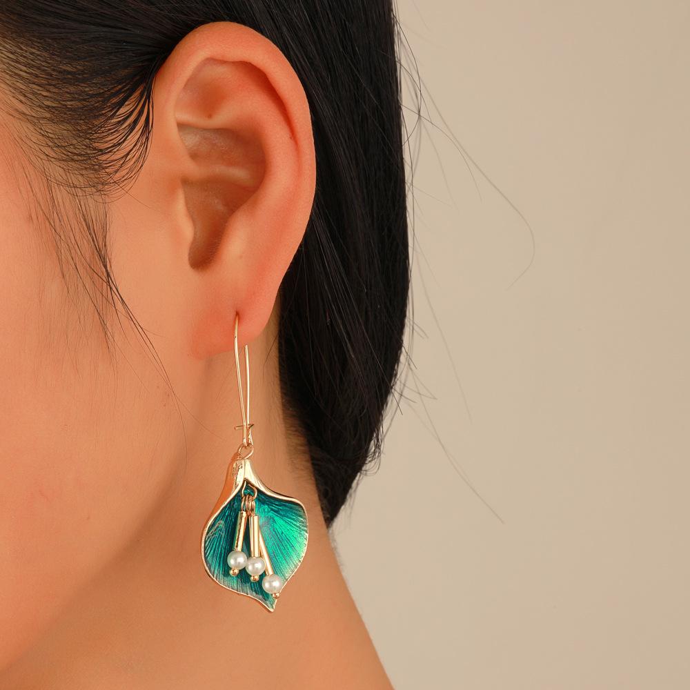 Retro Tassel Pearl Flower Drip Earrings Fashion Temperament Long Turquoise Earrings Frosty Earrings