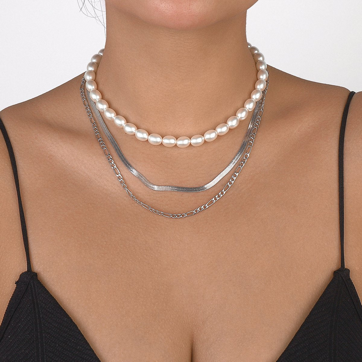 N1267 French elegant light luxury stacked necklace female snake bone chain pearl multi-layer simple show necklace