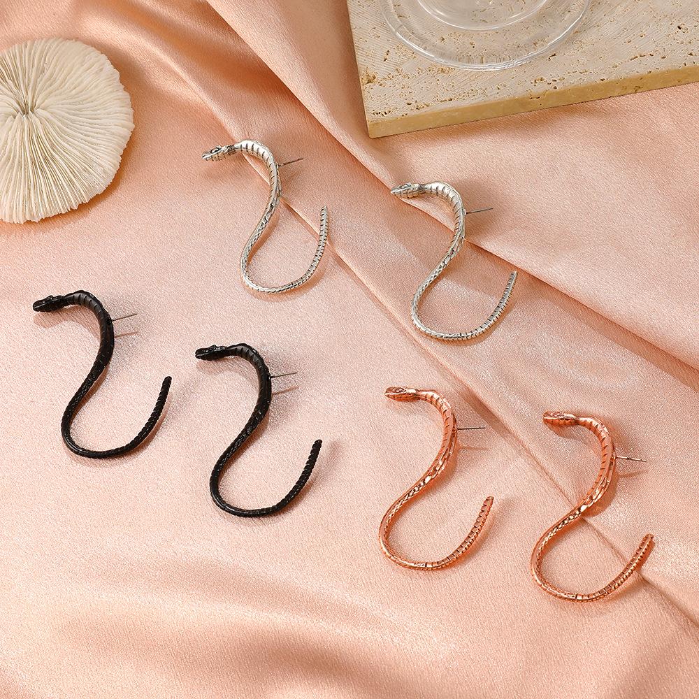 Retro metal snake earrings national personality exaggerated cobra earrings ins design sense earrings