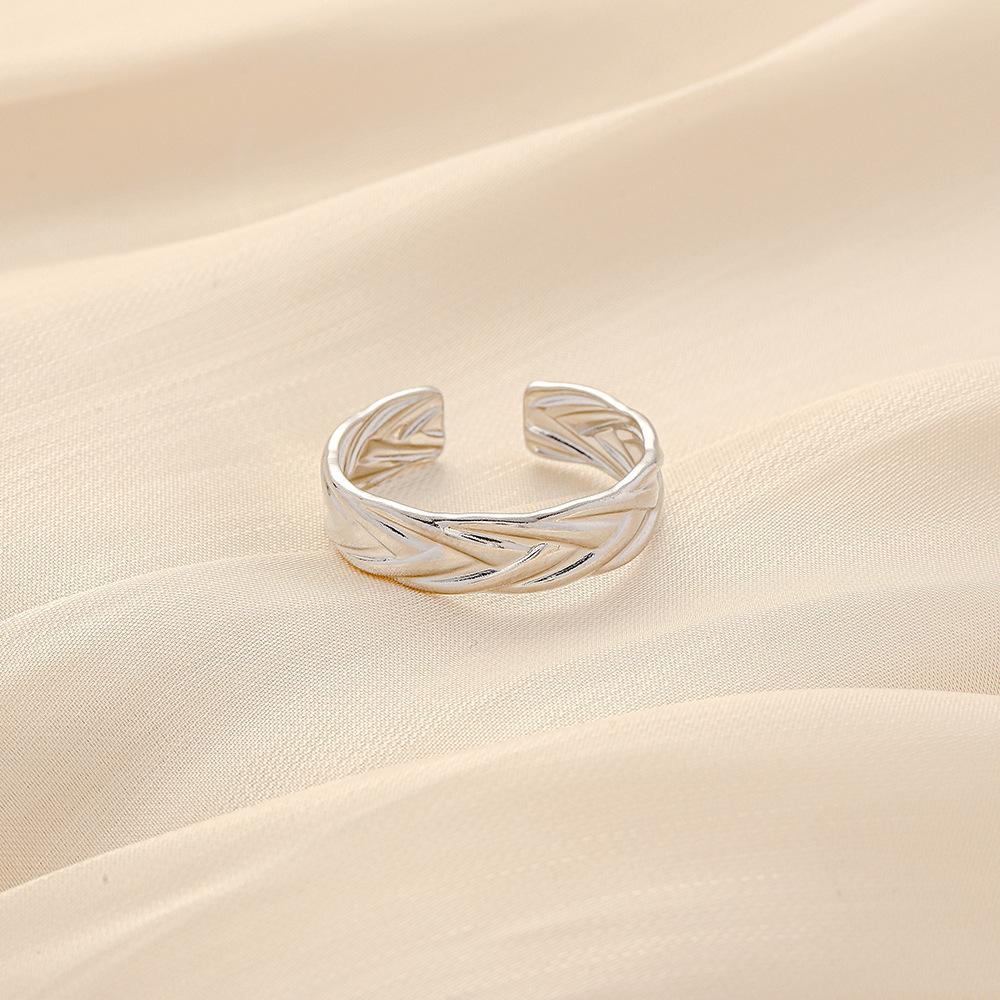 Fashionable stainless steel opening braided hemp pattern adjustable ring Simple and versatile luxury ladies ring