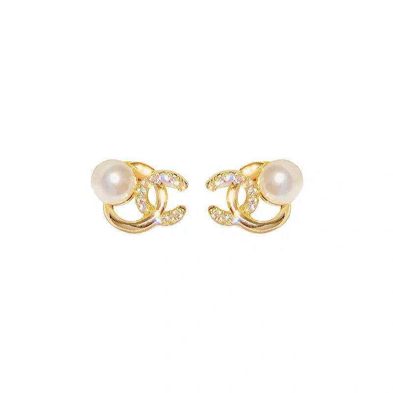 925-pin small fragrance earrings simple women's small and exquisite earrings high-end big-name earrings temperament Internet celebrity earrings