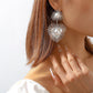 E114 Internet celebrity classic elegant pearl earrings women's metal heart-shaped temperament trendy simple earrings