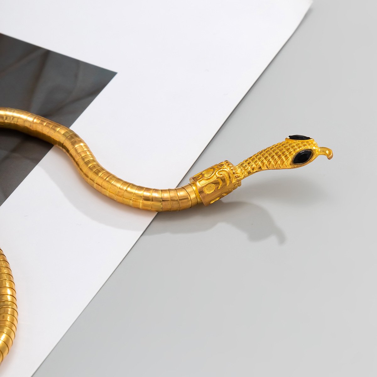 Personalized sexy winding snake necklace fashion niche metal texture diy all-match clavicle necklace