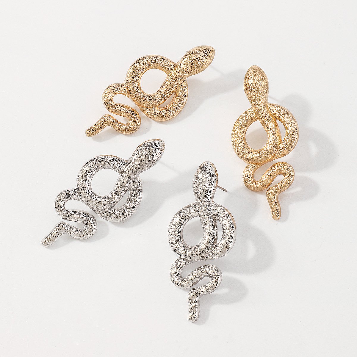 E1766 Personality Exaggerated Snake Earrings Metal Irregular Earrings Retro Punk Street Earrings