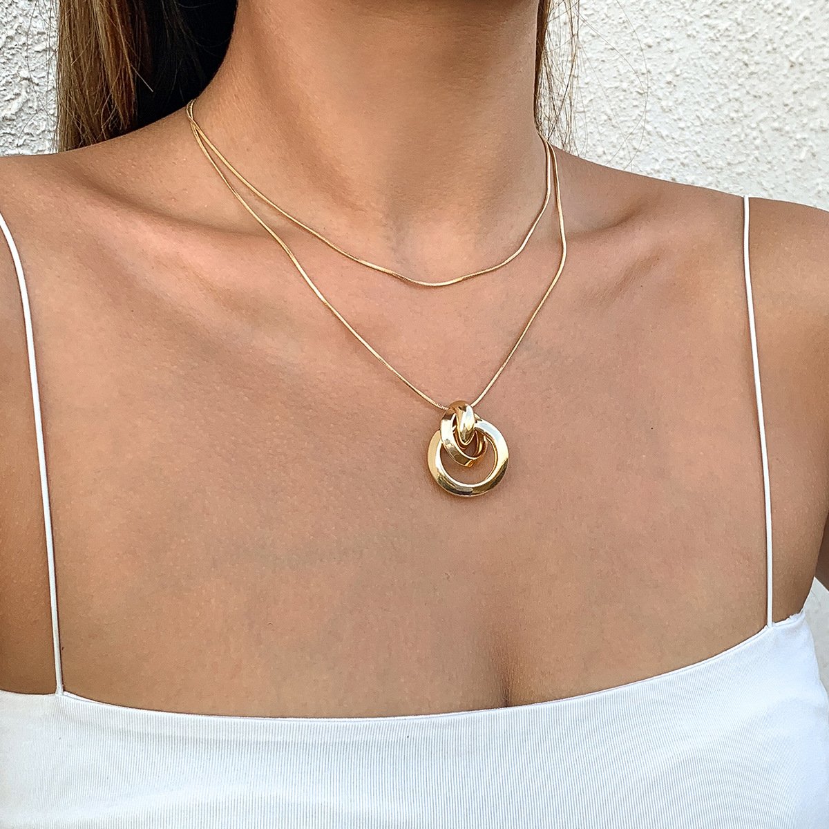 Jewelry Retro Geometric Metal Interlocking Necklace Female Simple Thin Chain Clavicle Necklace Female