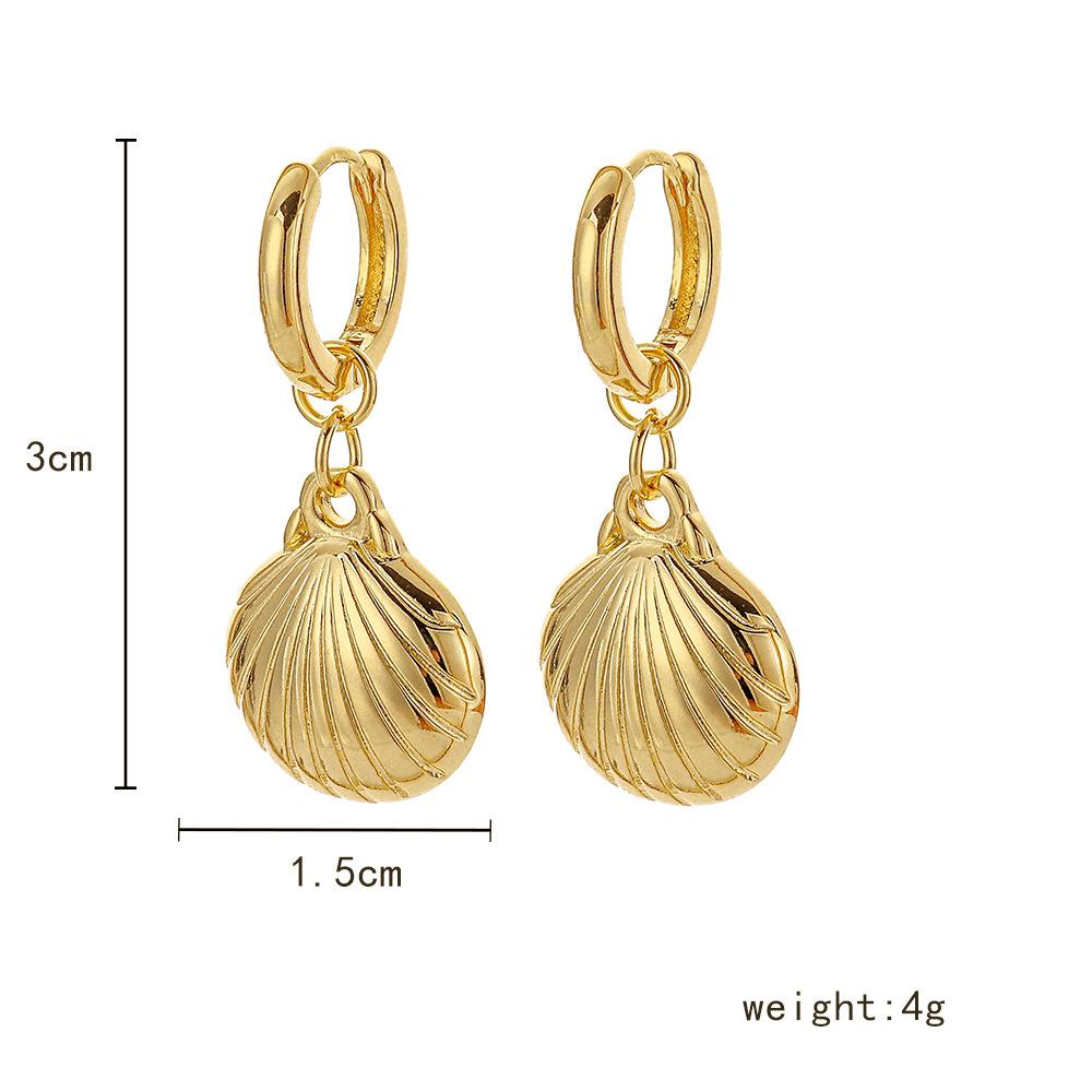Small and exquisite women's creative stacked shell ear buckle ear bone clip set earrings
