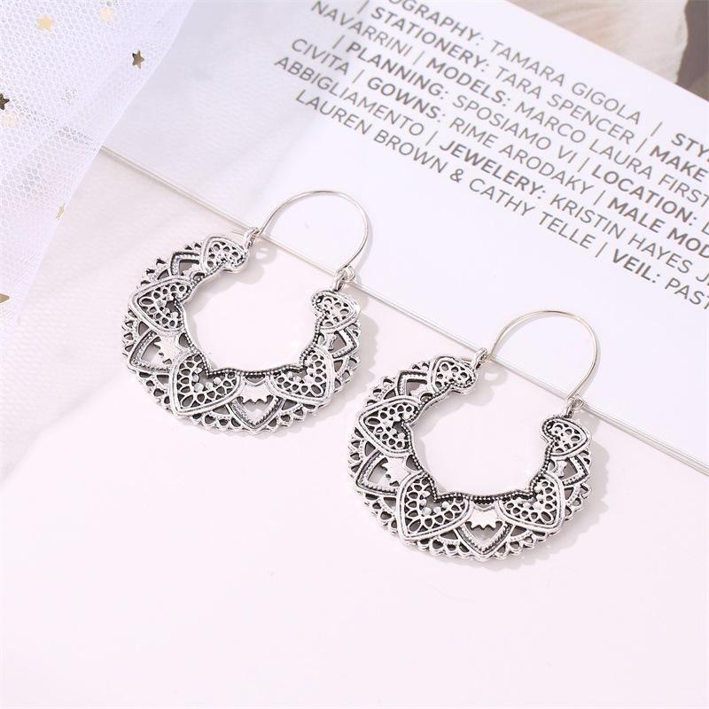 Ethnic Retro Earrings Classic Hollow Totem Earrings Earrings Fashion Pattern Geometric Hollow Earrings