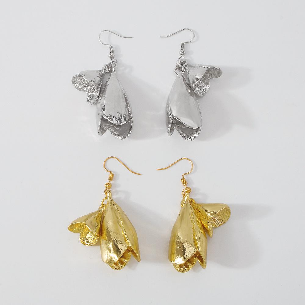 E1353 Exaggerated Retro Earrings Female Design Tulip Flower Earrings Simple Metal Accessories