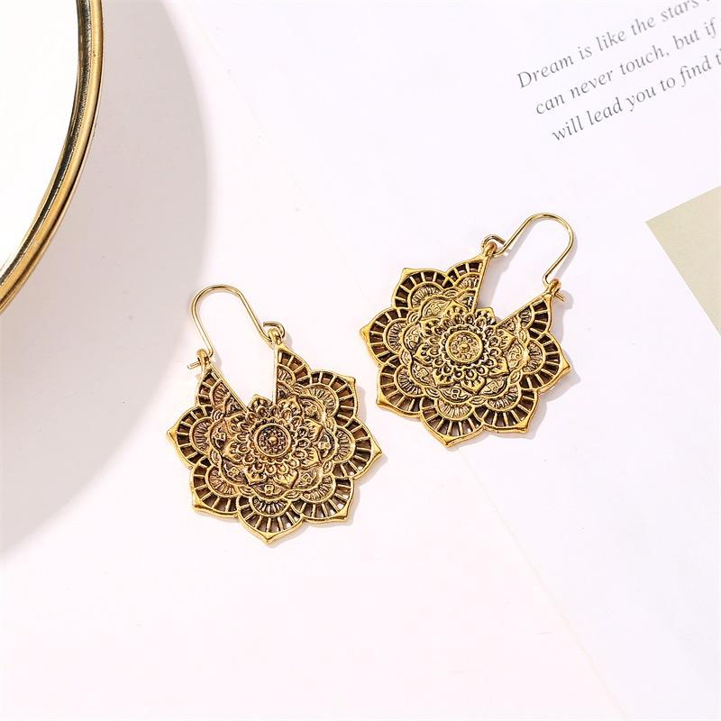 Ethnic Earrings Exotic Retro Metal Hollow Flower Earrings Bohemian Carved Palace Earrings