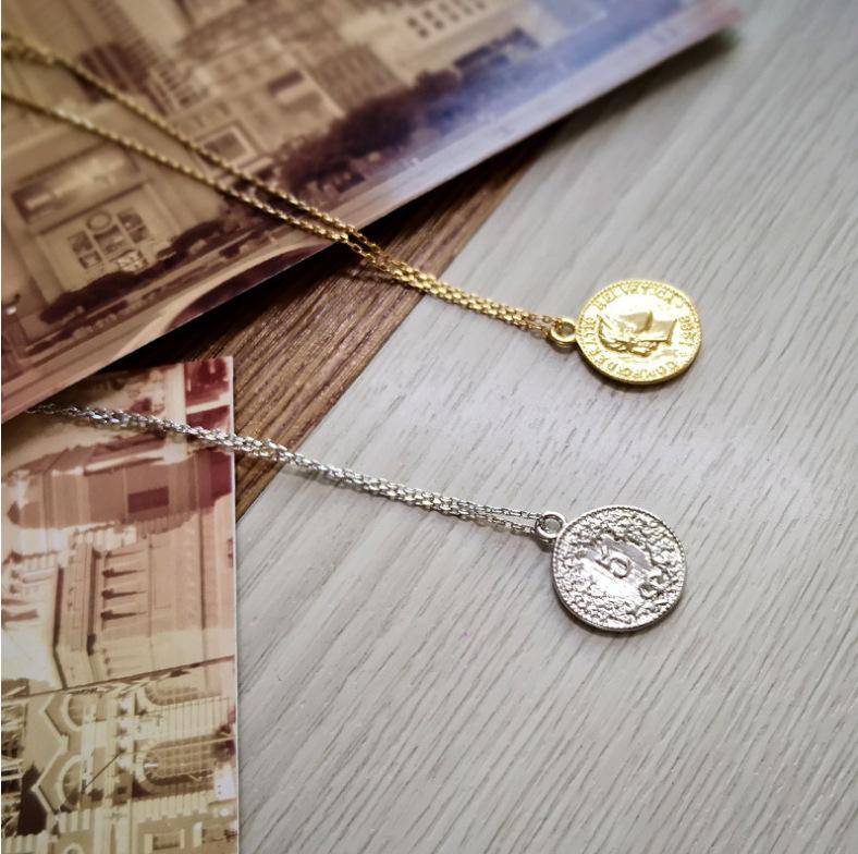 ins gold coin necklace female Elizabeth gold coin pendant coin clavicle chain jewelry