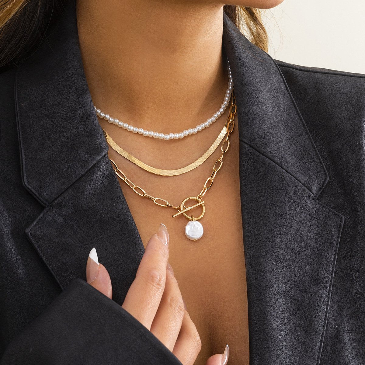 Jewelry Temperament Millet Grain Pearl Clavicle Necklace Female Hip Hop Metal Snake Bone Chain Necklace
