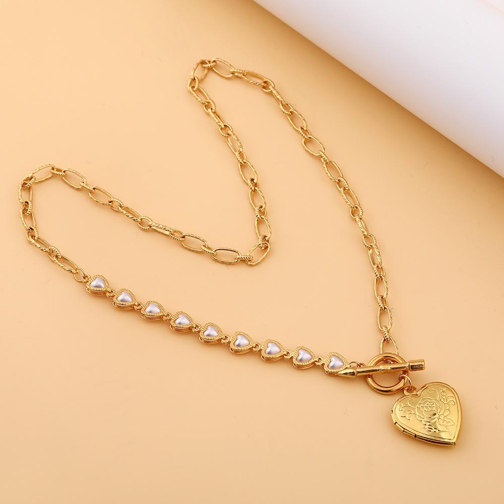 Dongdaemun Fashion Stainless Steel Chain Love Pearl Clavicle Chain Simple OT Buckle Peach Heart Box Necklace Female