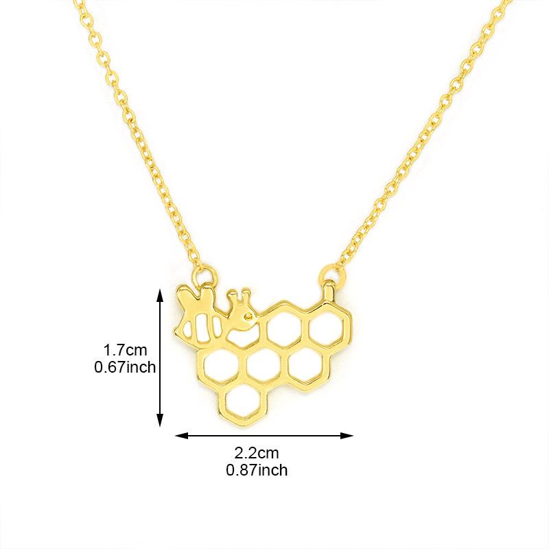 18 Creative Jewelry Hexagonal Honeycomb Honeycomb Cute Bee Pendant Necklace