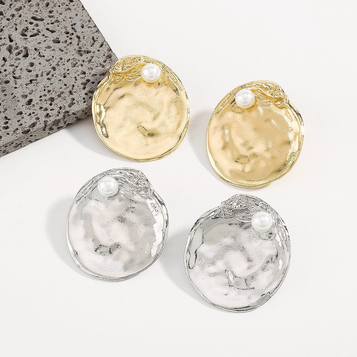 E11188 exaggerated retro heavy industry earrings ZA glossy geometric round niche metal texture earrings women