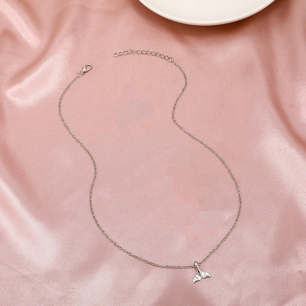 Internet celebrity ins simple personality fishtail necklace niche design metal dolphin clavicle chain student bestie gift