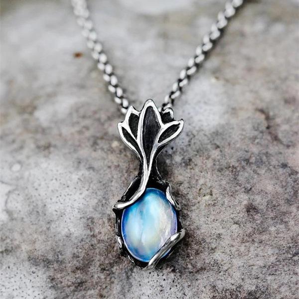 Jewelry Moonstone Pendant Necklace Female Niche Design Summer Accessories Retro Flower Jewelry