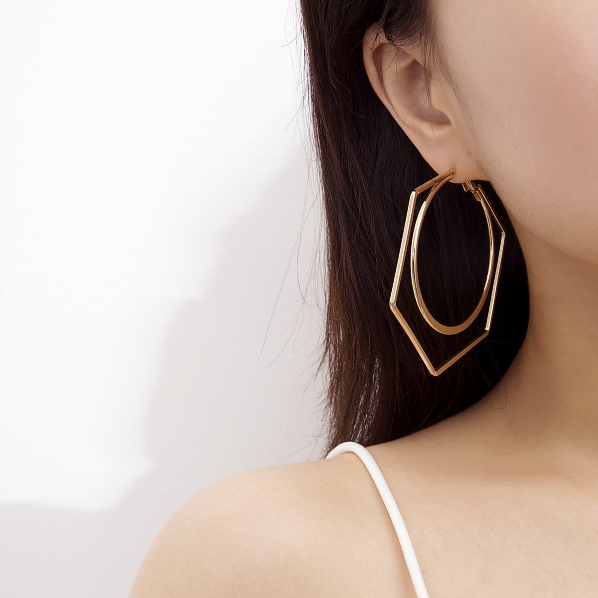 Trend Jewelry Exaggerated Hollow Hexagonal Heart Earrings Simple Geometric Rhombus Frame Round Earrings