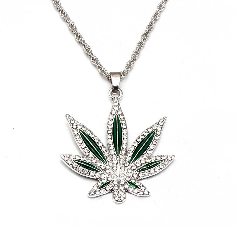 Trendy hip-hop rock diamond painting oil maple leaf necklace fashion light luxury unisex collarbone chain