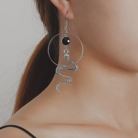 Snake-shaped earrings ins creative personality exaggerated earrings snake-shaped niche design indifferent high-end exaggerated