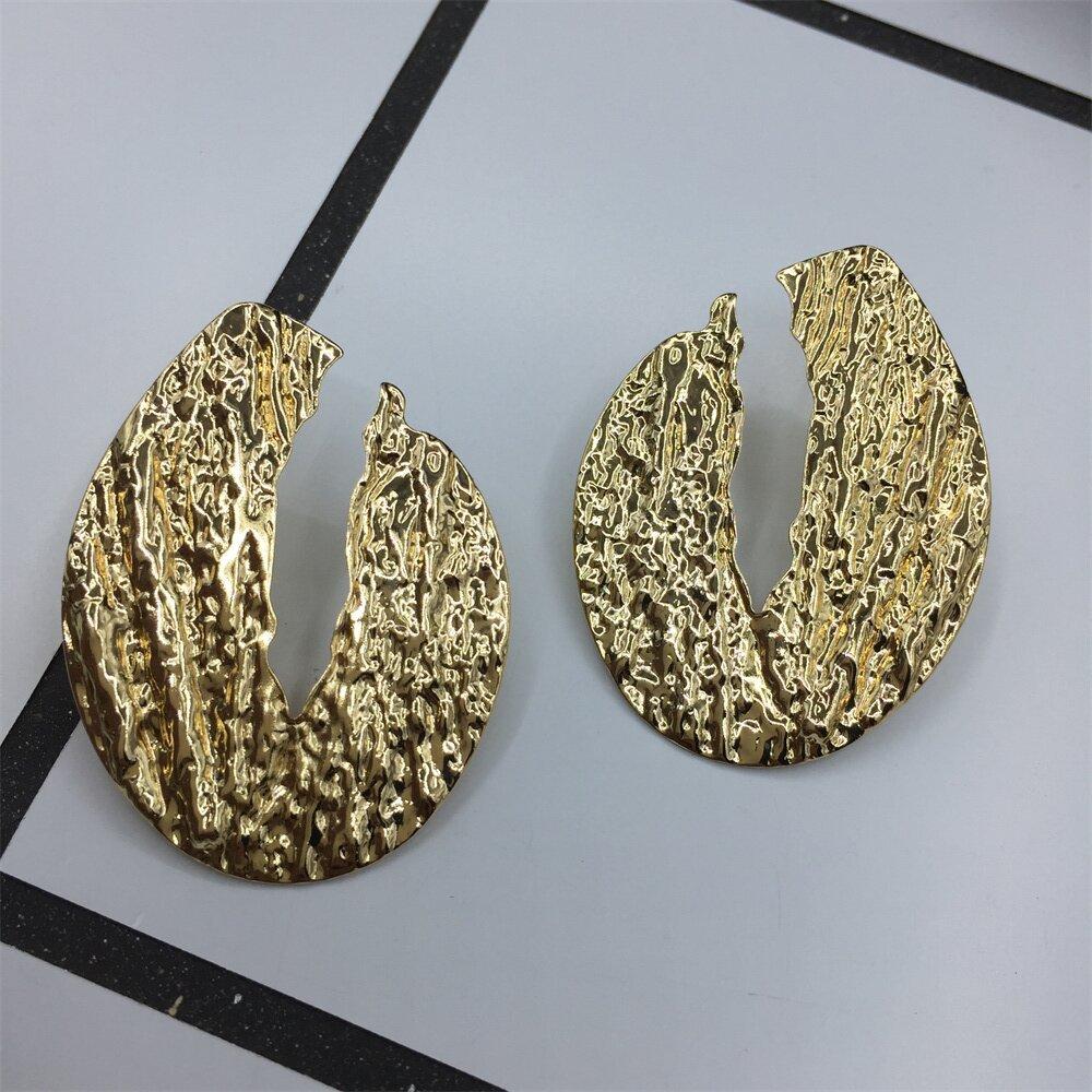 Wrinkled flake U-shaped leaf stud earrings popular jewelry Indian gold earrings