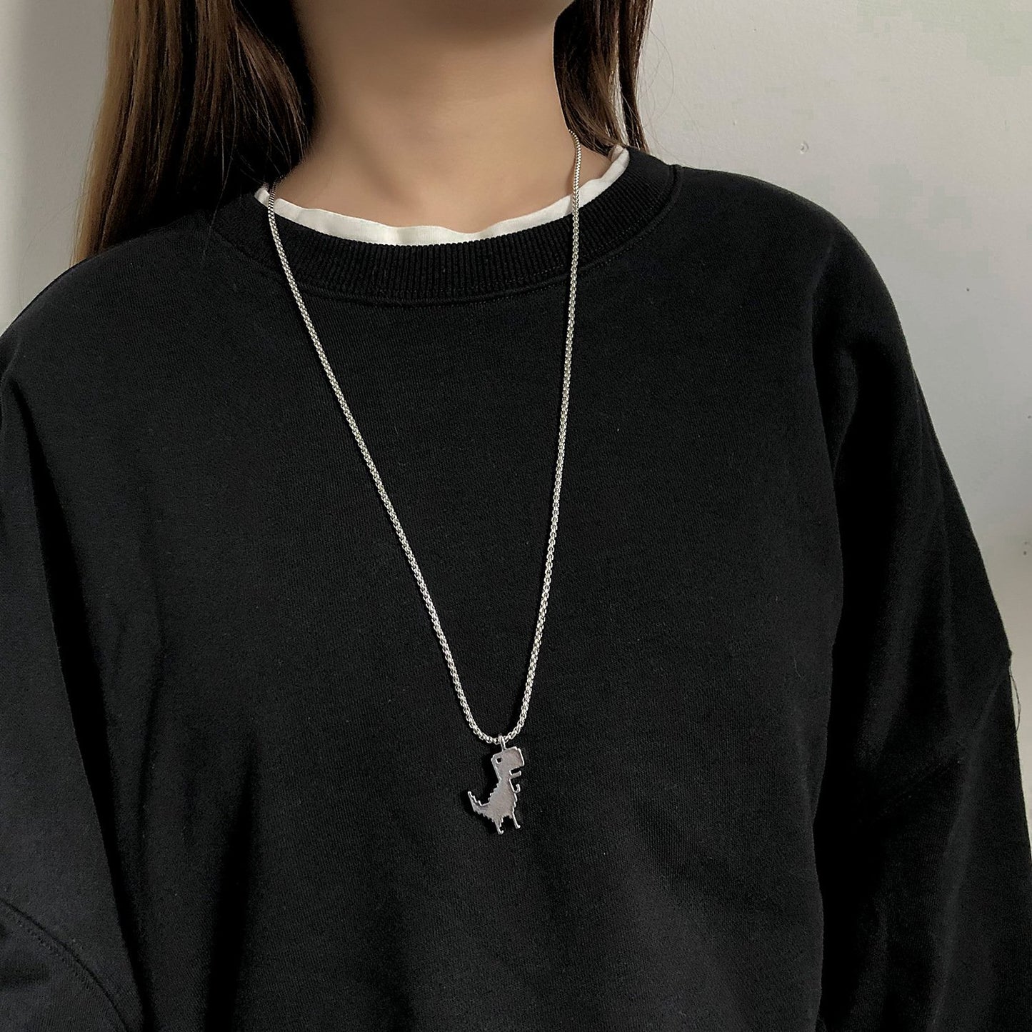 Retro Game Dinosaur Pendant Necklace Men and Women Hip Hop Hip Hop Fashion Personality Sweater Chain Necklace