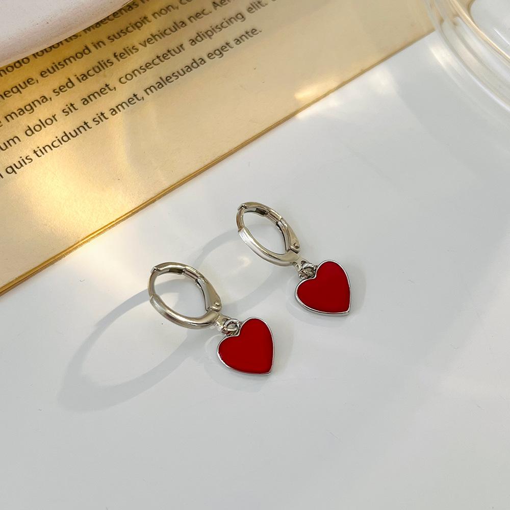 Retro Drip Oil Heart Earrings Female Fashion Simple Sweet Color Peach Heart Earrings Earrings Versatile Earrings