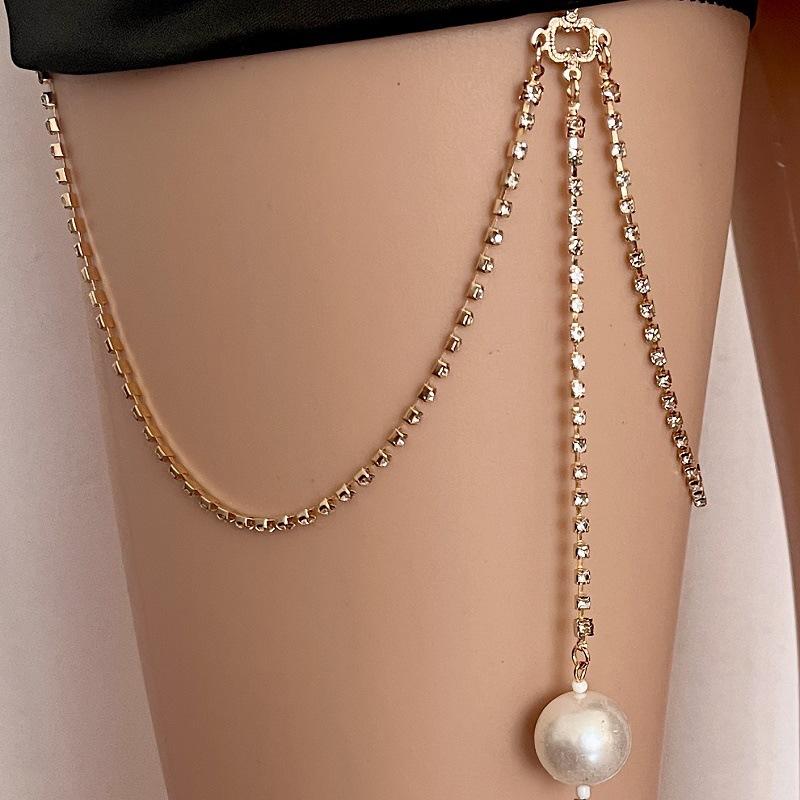 Trendy multi-layer claw diamond pearl leg chain women's rhinestone pearl elastic thigh chain beach body chain jewelry