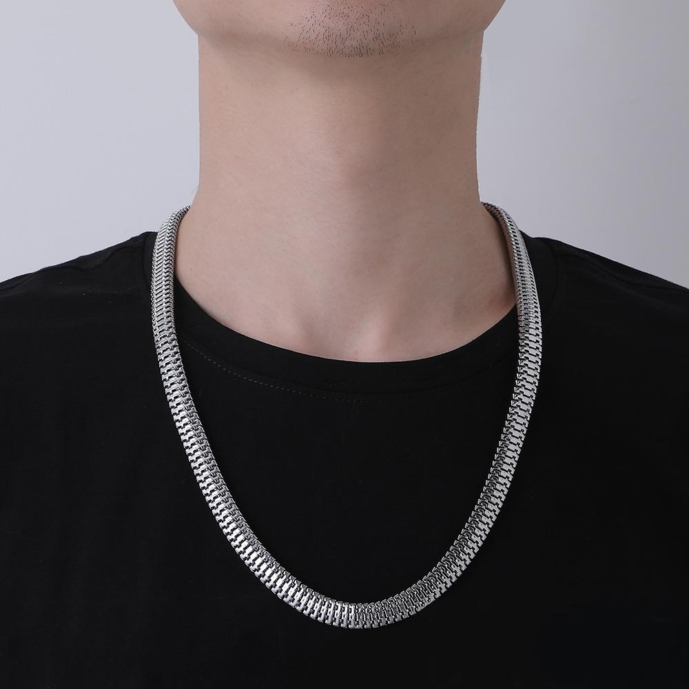 Fashion Men's Flat Snake Bone Silver Chain Retro Versatile Punk Personality Trend Simple Necklace
