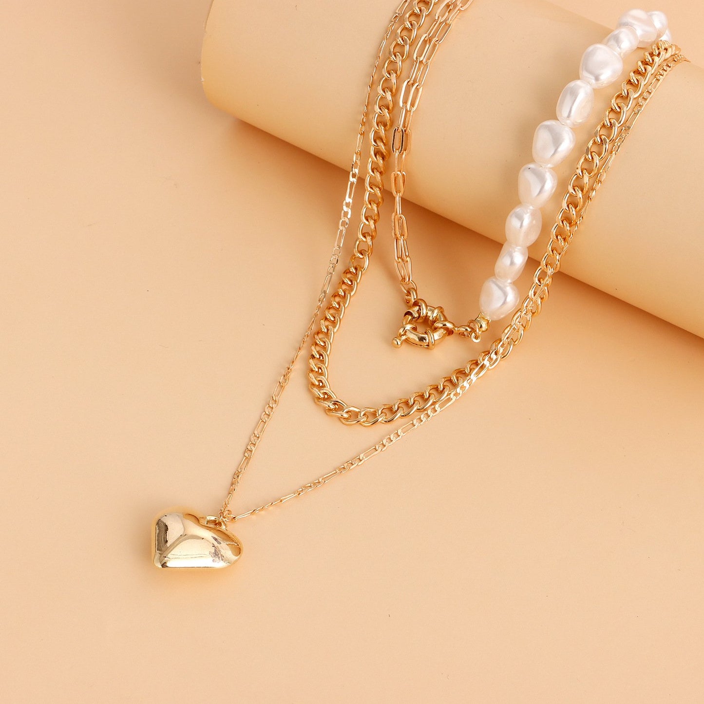 ins metal special-shaped pearl exaggerated big peach heart necklace female Valentine's Day multi-layer love necklace sweater chain female