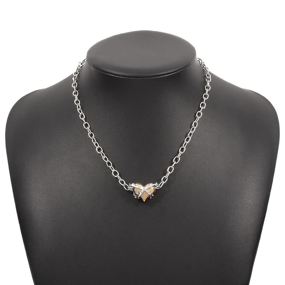 N942 Jewelry Simple Temperament Heart Necklace Metal Texture Resin Fashion Necklace