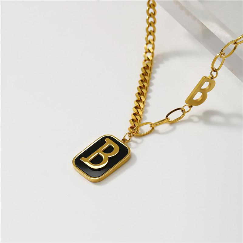 B letter necklace thick chain B font sweater chain 21 years niche design hip-hop black brand