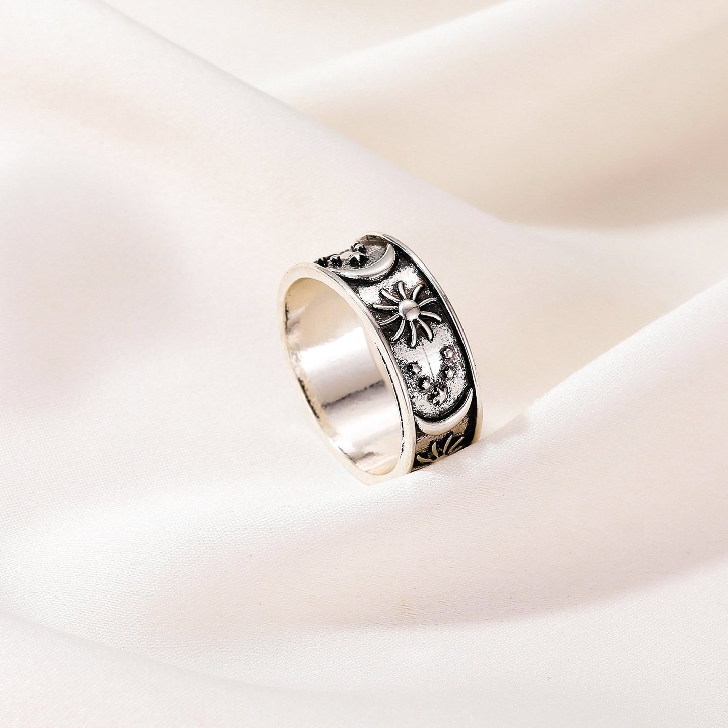 Retro star moon ring personality creative metal finger ring jewelry male