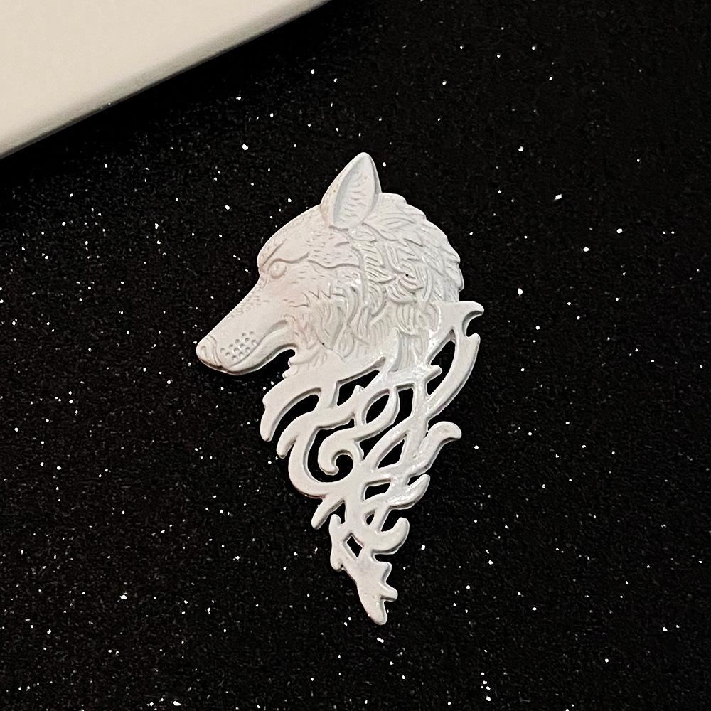 Retro Jewelry Personality Fashion Men's Suit Collar Pin Buckle Domineering Wolf Head Brooch Pin Collar