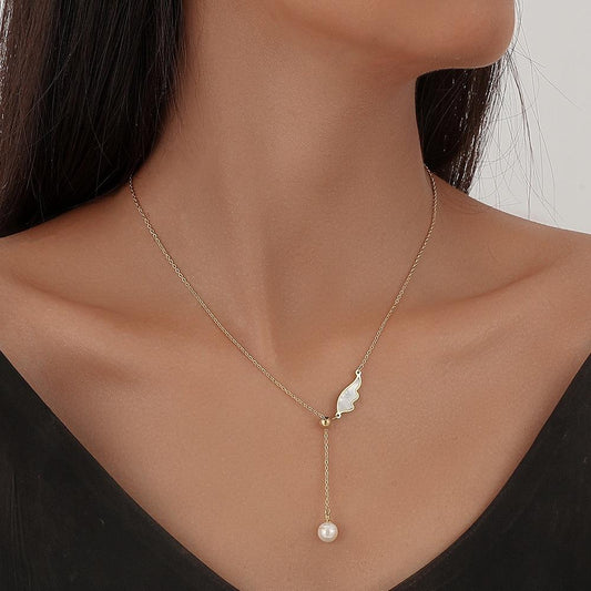 Personalized stainless steel light luxury shell angel wings pearl adjustable necklace titanium steel temperament clavicle chain