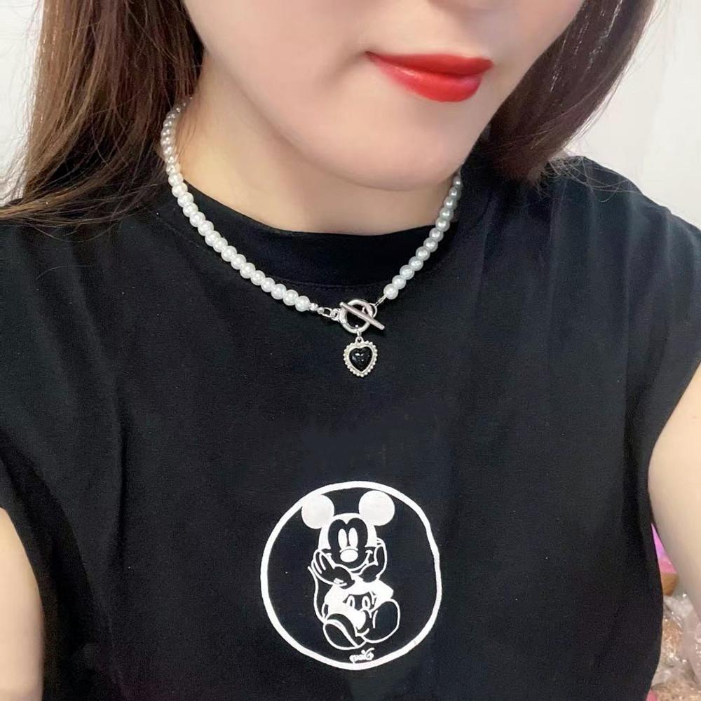 Ins black agate love glass pearl collarbone jewelry girl high-end feeling peach heart-shaped retro necklace female