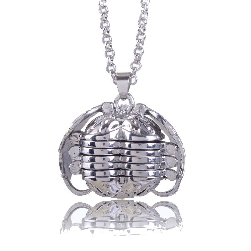 Can open peach heart-shaped multi-layer photo box photo pendant key chain love folding necklace jewelry