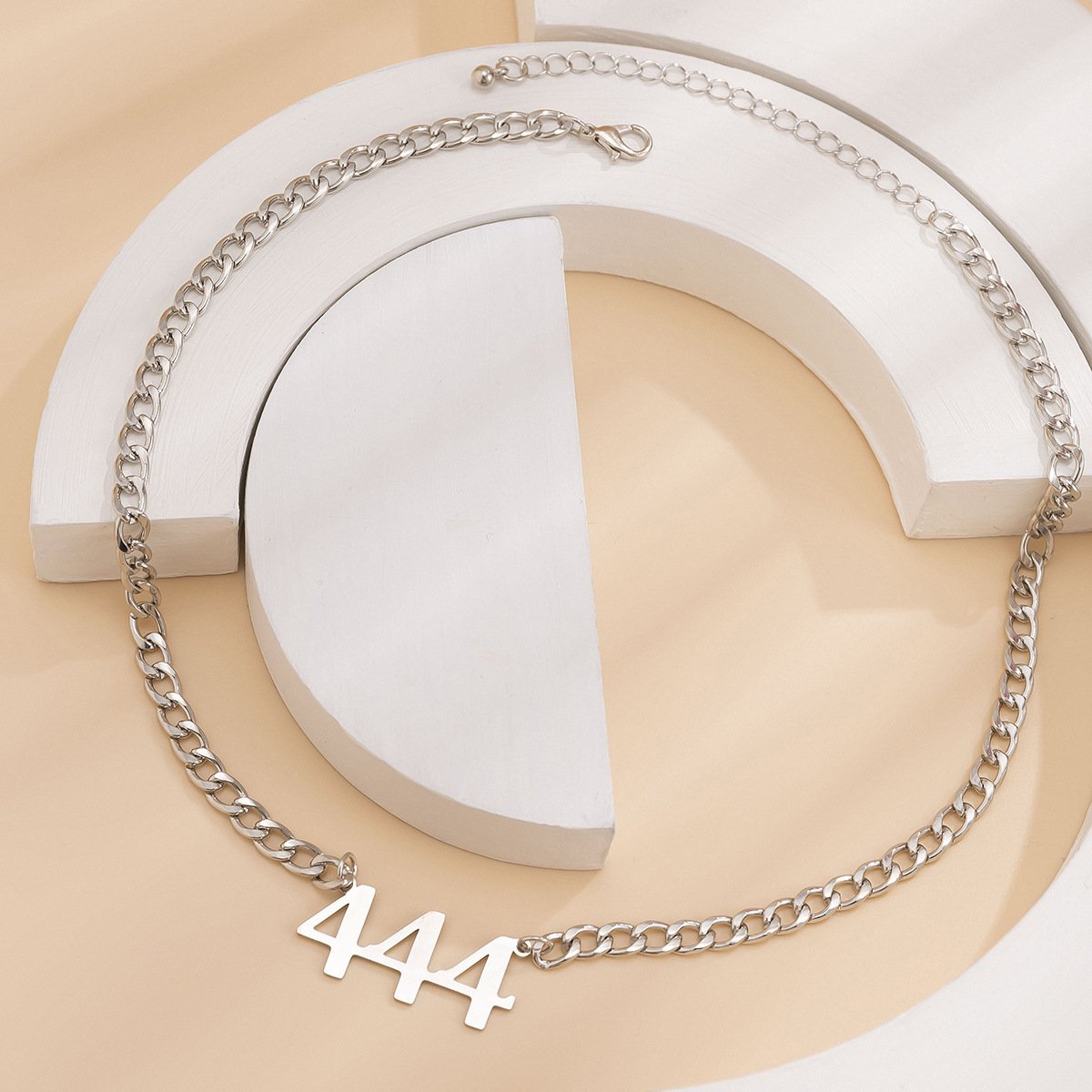 Simple and indifferent metal chain letter pendant hip-hop punk necklace female all-match niche clavicle chain
