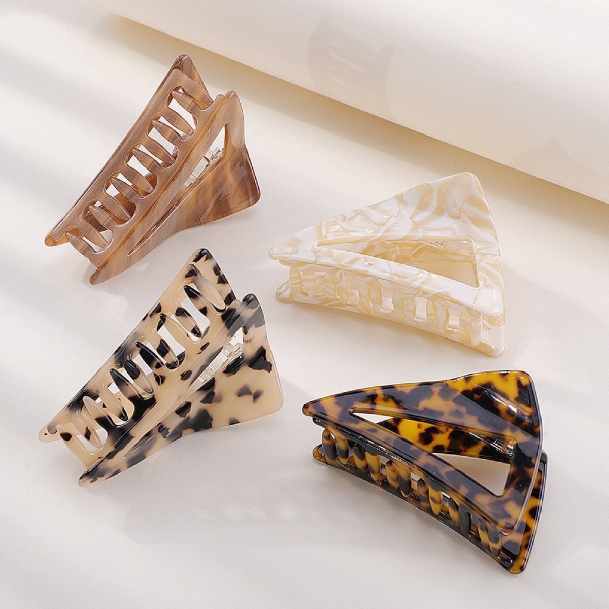 F351 Acrylic Acetate Sheet Triangular Claw Clip Female Retro Simple Lazy Net Red Hair Clip